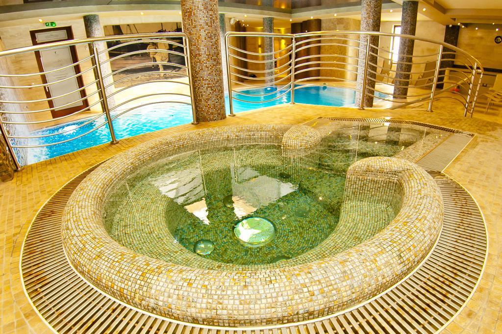 Hotel&Spa Stary Dziwnow Basen Swimming Pool Extérieur photo