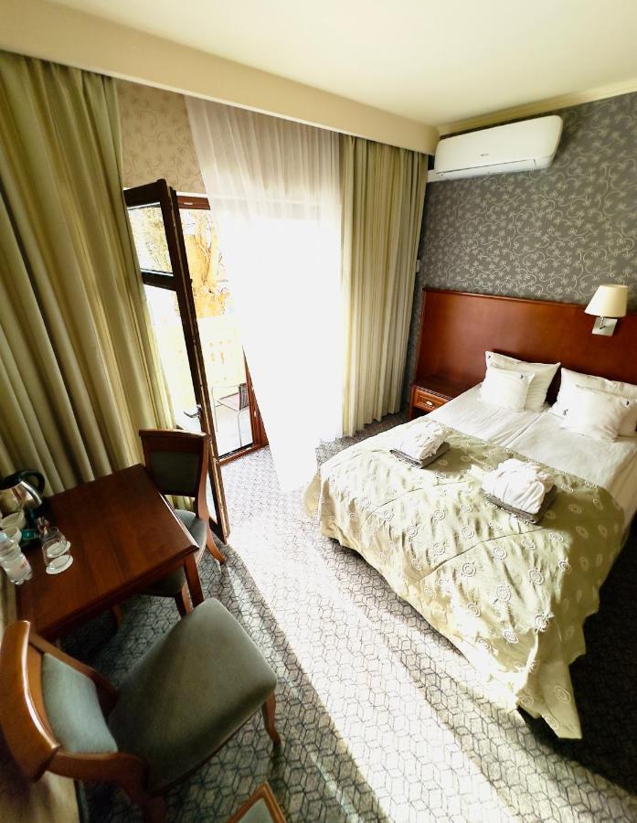 Hotel&Spa Stary Dziwnow Basen Swimming Pool Extérieur photo