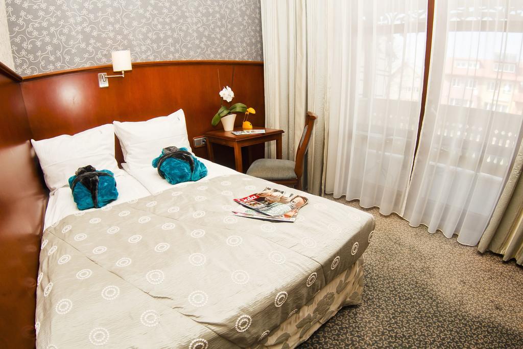 Hotel&Spa Stary Dziwnow Basen Swimming Pool Extérieur photo