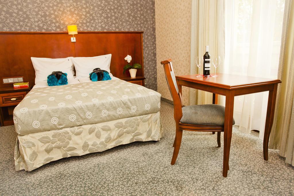 Hotel&Spa Stary Dziwnow Basen Swimming Pool Extérieur photo